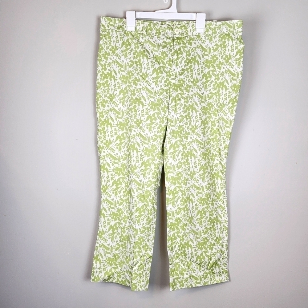 Motherhood maternity size M summer cropped pants